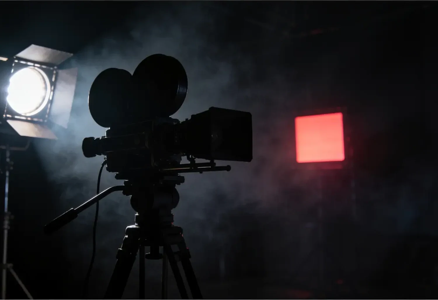 Set de rodaje con cámara cinematográfica